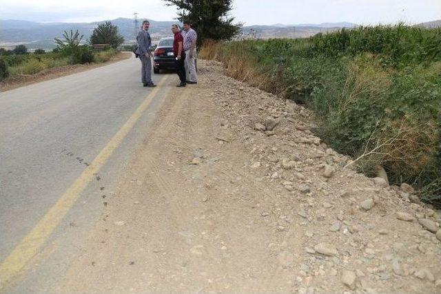 Manisa Büyükşehir’den Urganlı’yı Rahatlatan Yol Çalışması