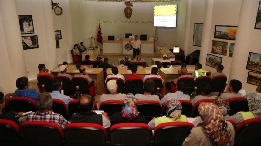 Belediye Personeli İ&ccedil;in İş G&uuml;venliği Seminerleri Devam Ediyor