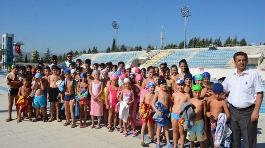 Şehzadeler&rsquo;in Yaz Spor Okullarına Yoğun İlgi