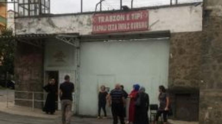 Trabzon&rsquo;da Denetimli Serbestlik Yasasından Yararlanan Mahkumlar Tahliye Olmaya Başladı