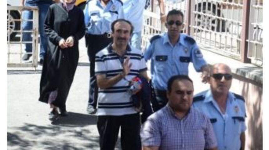 Gebze&rsquo;de G&ouml;zaltına Alınan 22 &Ouml;ğretmen Adliyeye Sevk Edildi