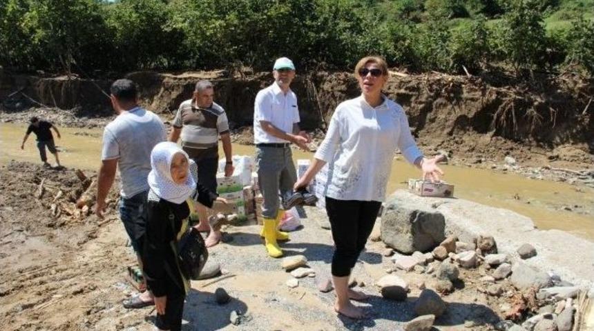 Ak Parti Kadın Kollarından Yardım Seferberliği