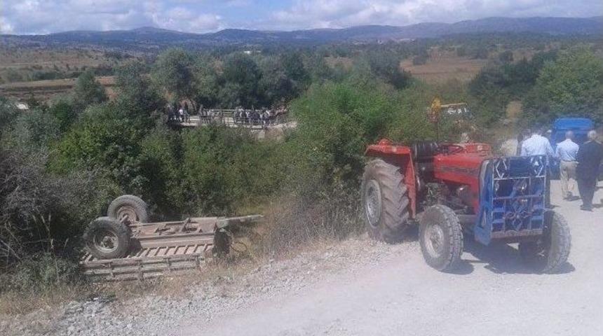 Tokat’ta Tomruk Yüklü Römork Devrildi: 1 Ölü, 1 Yaralı