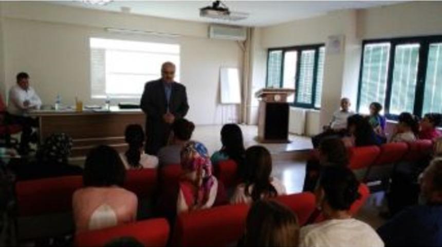 Afyonkarahisar İl Halk Sağlığı M&uuml;d&uuml;rl&uuml;ğ&uuml;nde &ldquo;aşı Takip Sistemi&rdquo; Eğitimi Verildi