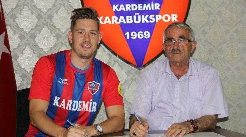 Karab&uuml;kspor Skulason&rsquo;u Kadrosunu Kattı