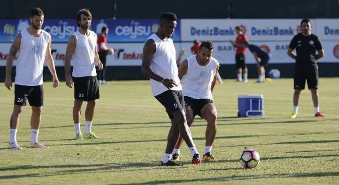 Antalyaspor, Osmanlıspor Ma&ccedil;ı Hazırlıklarını S&uuml;rd&uuml;rd&uuml;