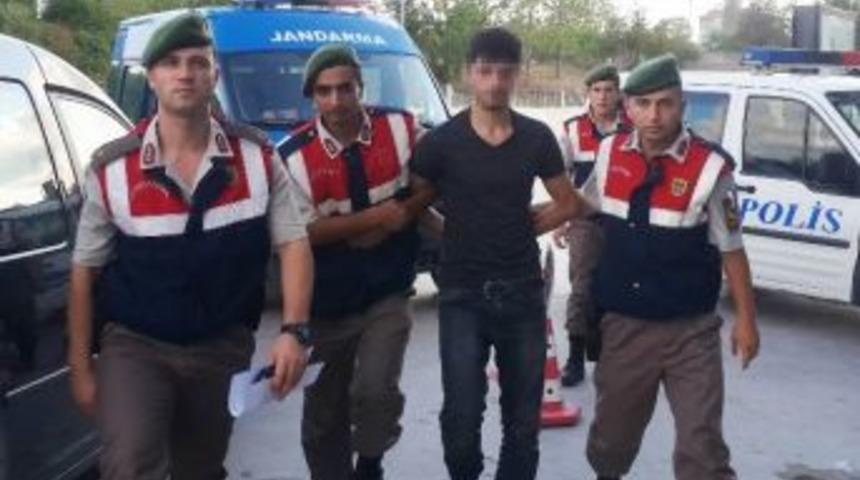 Cezaevi Firarisi Jandarmadan Ka&ccedil;amadı