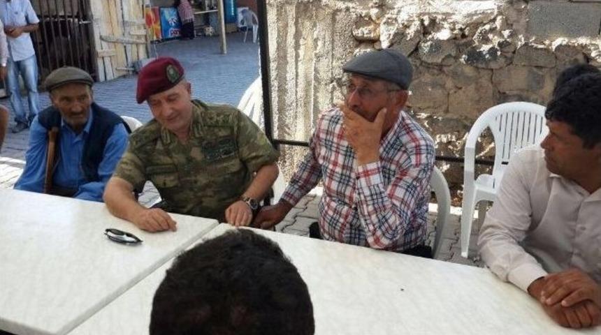 Aksakallı Paşa, Kahramanı Ziyaret Etti