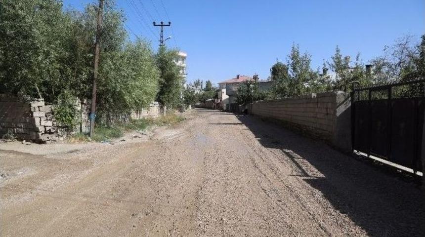 Tuşba Belediyesi&rsquo;nden Yol A&ccedil;ma Ve Genişletme &Ccedil;alışması