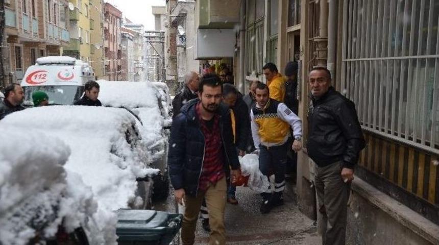 "annemi Tuzlayayım Mı? Kokacak"