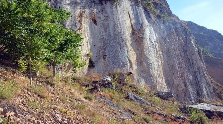 D&uuml;nyada Ender G&ouml;r&uuml;len Fay Hattını Unesco Yerinde İnceleyecek