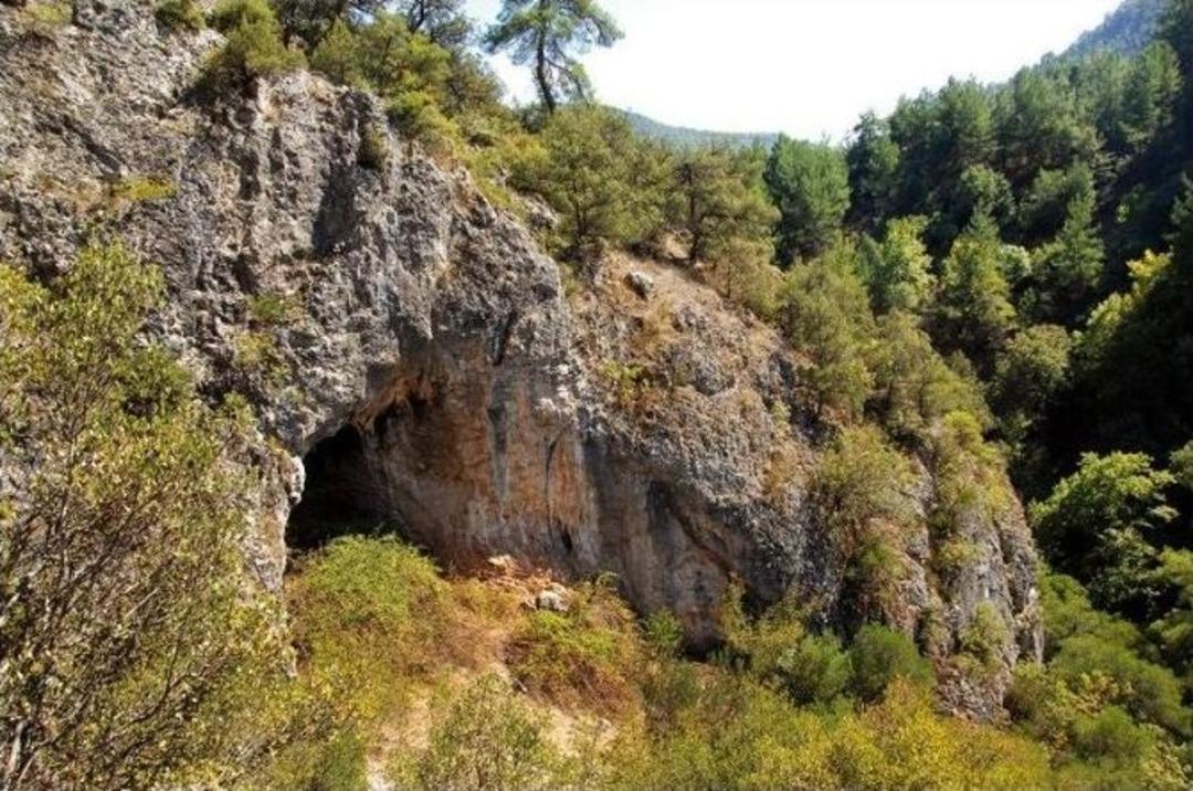 Dursunbey&rsquo;de Tarihin Seyrini Değiştirecek Mağaralar Bulundu
