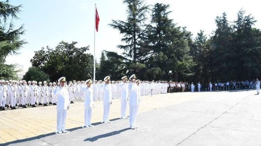 G&ouml;lc&uuml;k Donanması, Deprem Şehitlerini Unutmadı