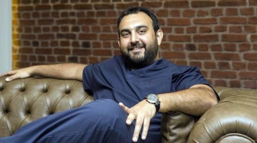 Diş Hekimi A. Doğan Bircan, G&uuml;l&uuml;ş Tasarımı Ve Botoks Uygulamalarını Anlattı