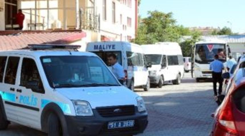 Niğde&rsquo;de 16 &Ouml;ğretmen Ve 1 M&uuml;ft&uuml;l&uuml;k Personeli Tutuklandı