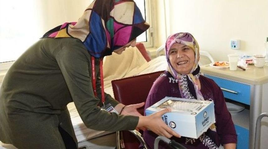 Şahinbey Belediyesi Ekipleri Hastaları Ziyaret Etti