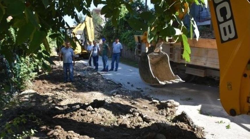 Yol A&ccedil;ma &Ccedil;alışması Kiremitocağı Mahallesinde Devam Ediyor