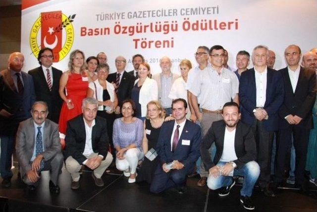 Tgc 2016 Basın Özgürlüğü Ödülleri Sahiplerini Buldu