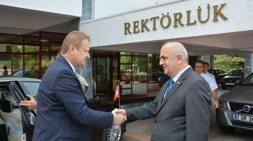 Vali Yavuz&rsquo;dan Kt&uuml; Rekt&ouml;r&uuml; Baykal&rsquo;a Ziyaret