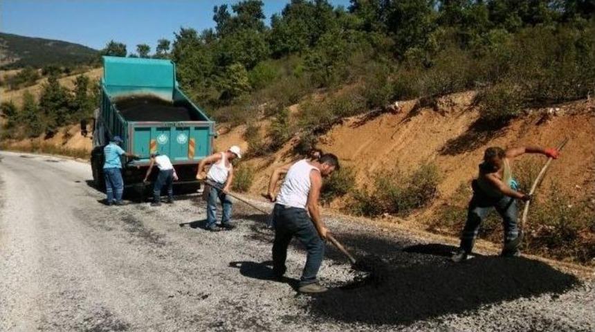Demirci&rsquo;nin Mahallelerinde Yollar Yenileniyor