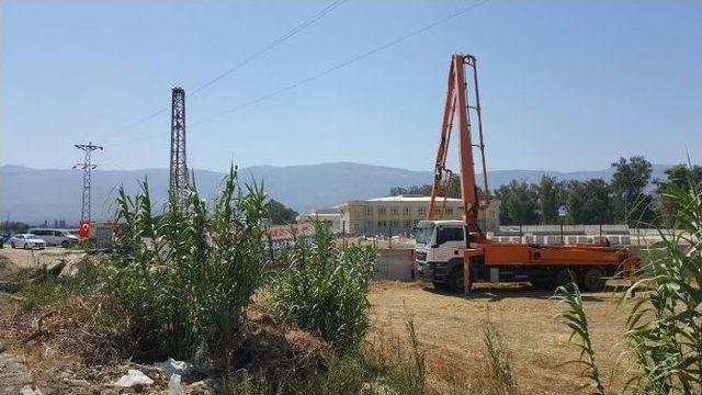 Şantiyede Elektrik Akımına Kapıldı