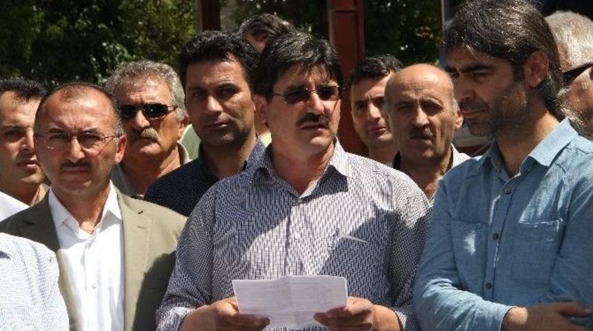 Ter&ouml;r Saldırıları Ardahan&rsquo;da Kınandı!