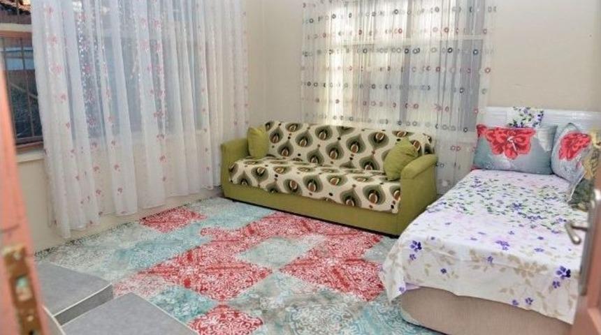 İneg&ouml;l Belediyesi Vatandaşların Y&uuml;z&uuml;n&uuml; G&uuml;ld&uuml;rmeye Devam Ediyor