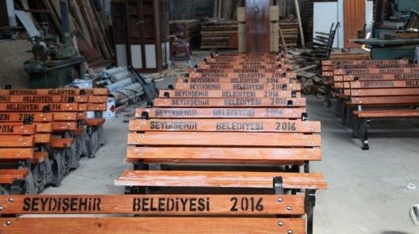 Seydişehir Belediyesi Ağa&ccedil; &Uuml;r&uuml;nlerini Marangozhanelerinde &Uuml;retiyor