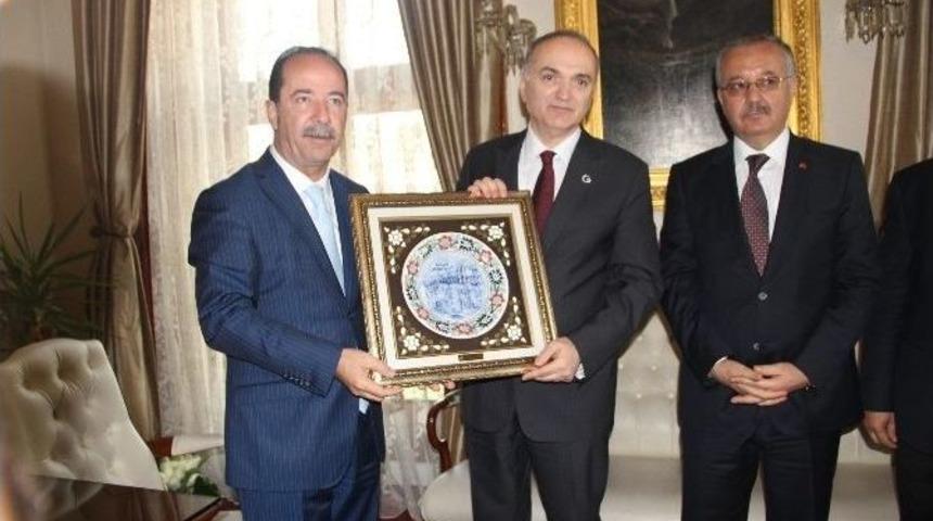 Bakan &Ouml;zl&uuml;&rsquo;den Edirne Belediyesi&rsquo;ne Ziyaret