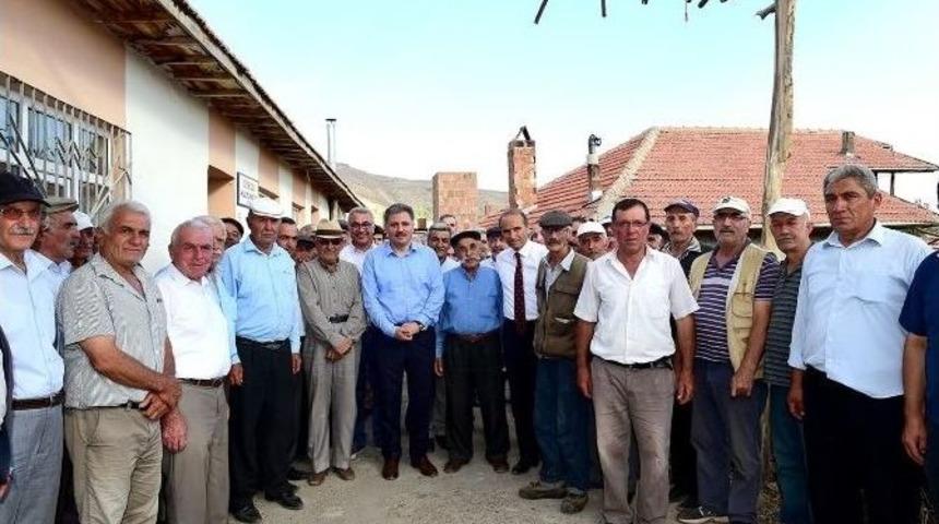 Arguvan&rsquo;ın Yol Sorunu &Ccedil;&ouml;z&uuml;l&uuml;yor