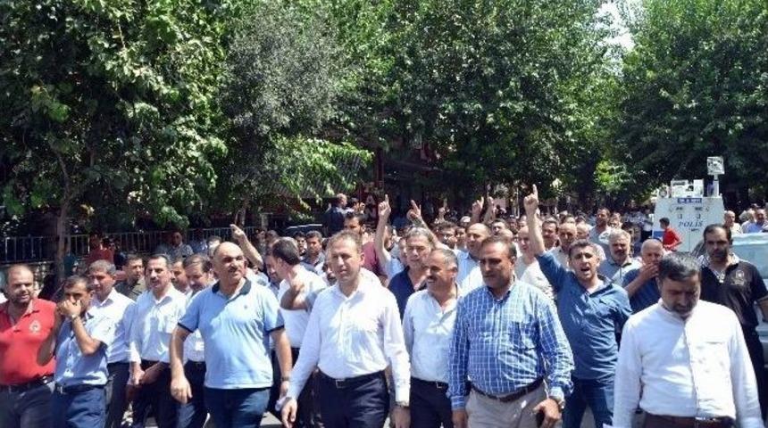 Siirt’te ’teröre Tepki’ Yürüyüşü Düzenlendi