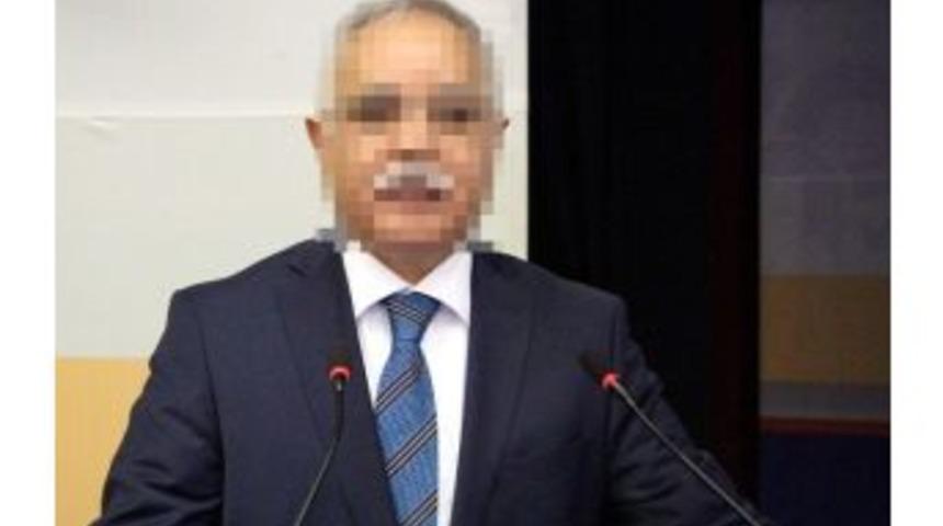 Eski Rekt&ouml;r Yardımcısına &rsquo;fet&ouml;&rsquo; G&ouml;zaltısı