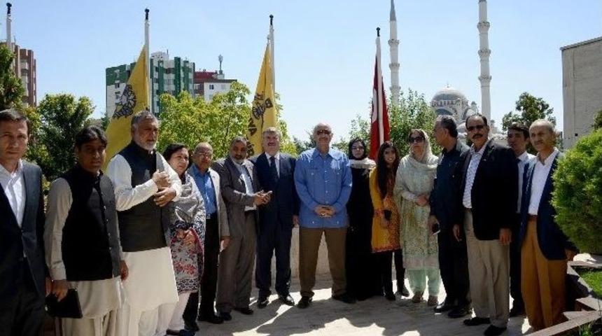 Pakistanlı Parlamenterler Destek Ziyareti İ&ccedil;in Konya&rsquo;da