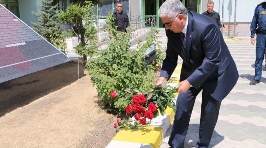 Eski Genelkurmay Başkanı &Ouml;zel&rsquo;den G&ouml;lbaşı &Ouml;zel Harekat Daire Başkanlığı&rsquo;na Ziyaret