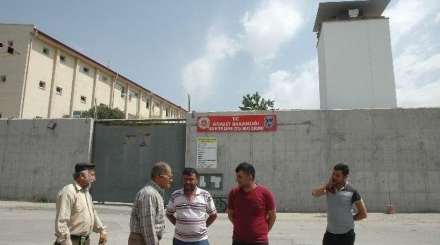 Cezaevlerinde Tahliyeler Başladı