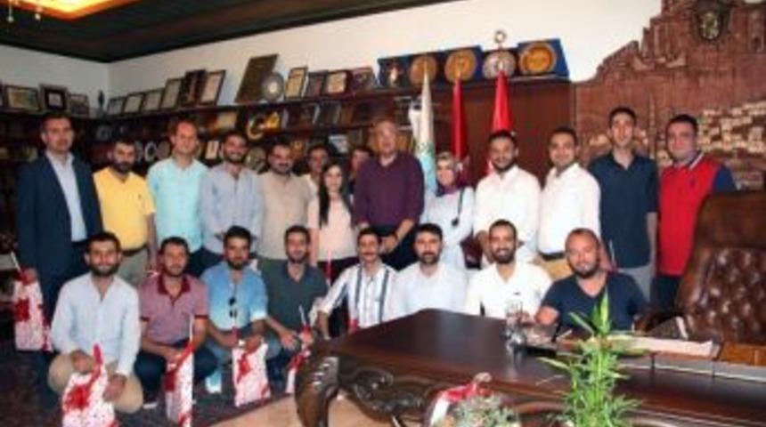 Ak Parti Gen&ccedil;lik Kolları Y&ouml;netici Ve &Uuml;yeleri &Uuml;nver&rsquo;i Ziyaret Etti