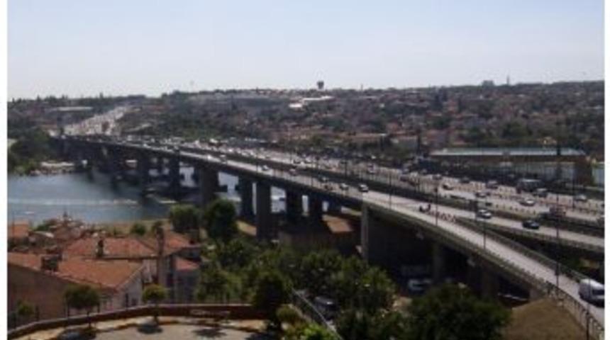 Hali&ccedil; Kuzey Ve G&uuml;ney Yan K&ouml;pr&uuml;leri&rsquo;nde Onarım &Ccedil;alışması Başlıyor