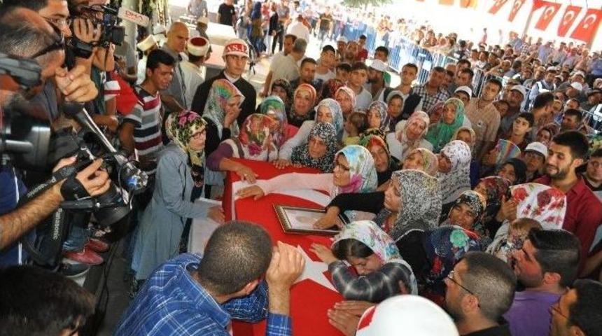 Bitlis Şehidi Memleketi Gaziantep&rsquo;te Son Yolculuğuna Uğurlandı