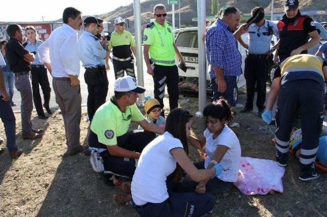 Yozgat&rsquo;ta Trafik Kazası: 6 Yaralı