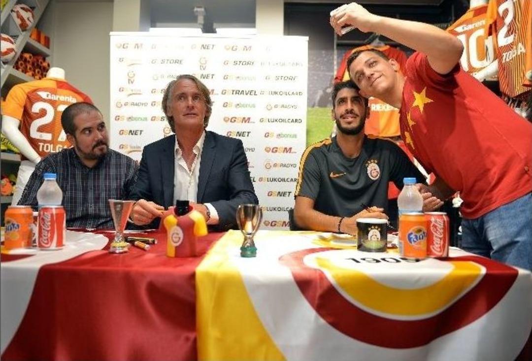 Riekerink Ve Tolga Ciğerci, Taraftarlarla Buluştu