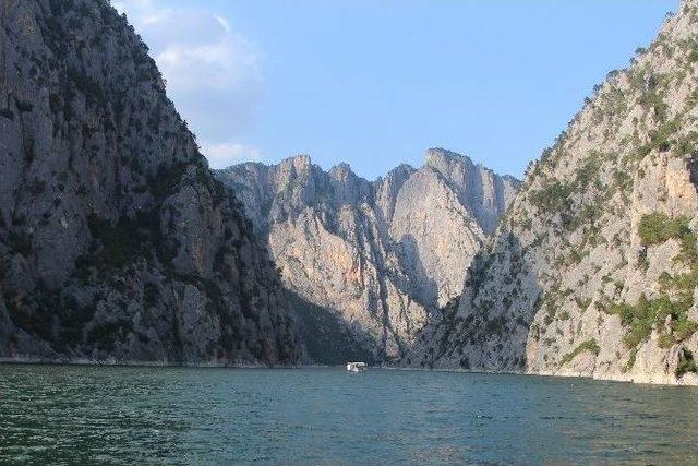 Vezirköprü’de Şahinkaya Kanyonu’na Turist Akını