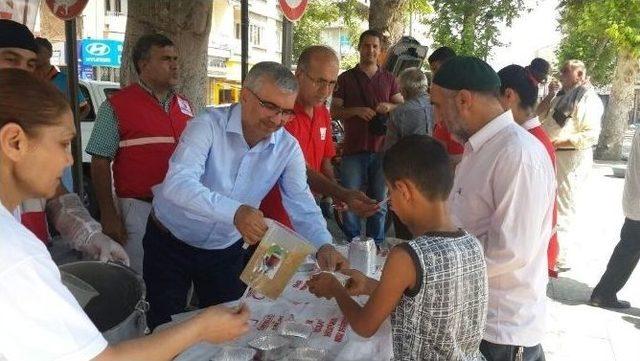 Kızılay, Şehitleri Dualarla Andı