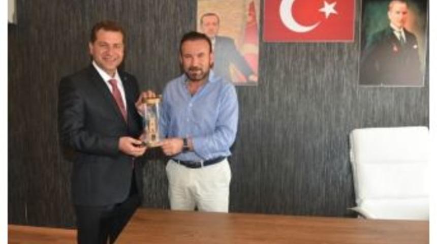 Başkan Doğan, Belediyelere İlham Oluyor