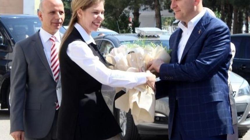 &Ccedil;alışma Ve Sosyal G&uuml;venlik Bakanı S&uuml;leyman Soylu, Erzurum&rsquo;da