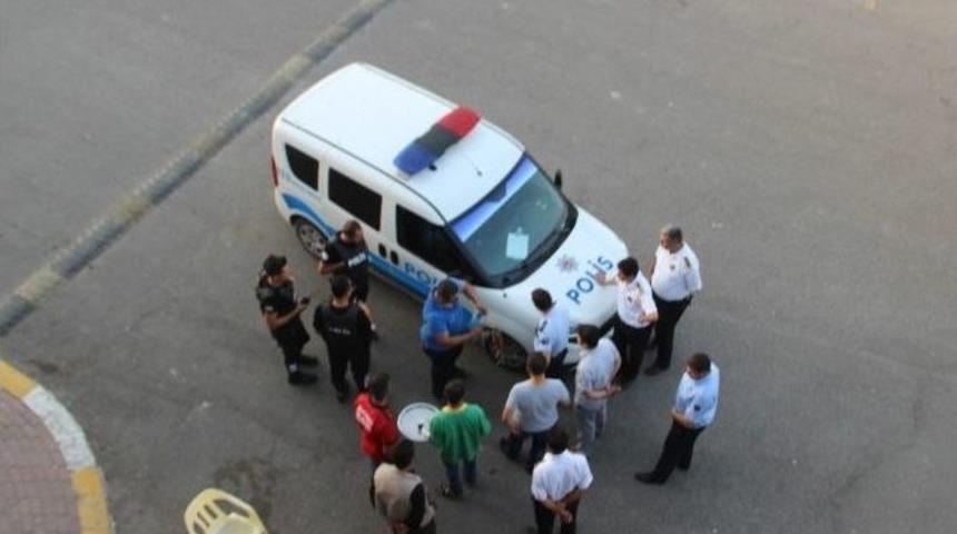 İntihar Etmek İsteyen Şahsı Polis İkna Etti