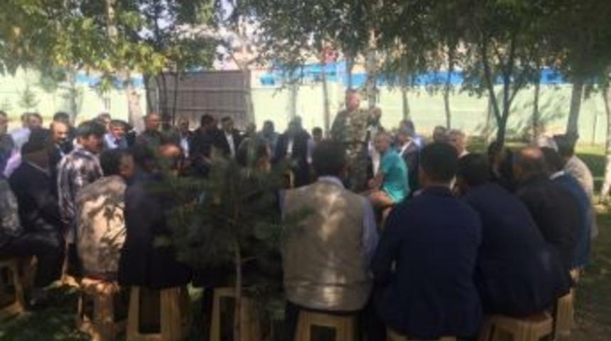 Pasinler&rsquo;de Muhtarlar Bilgilendirildi