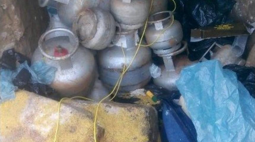 Hatay&rsquo;da Ter&ouml;r &Ouml;rg&uuml;t&uuml;ne Ait &Ccedil;ok Sayıda Malzeme Ele Ge&ccedil;irildi