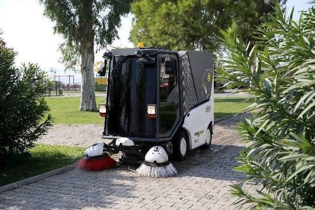 Karşıyaka’da, Tüm Mahallelerde Temizlik Harekatı