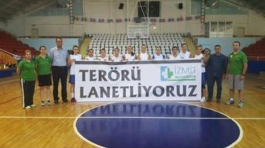 İzmit Belediyespor Kadın Basketbol Takımından Ter&ouml;re Tepki