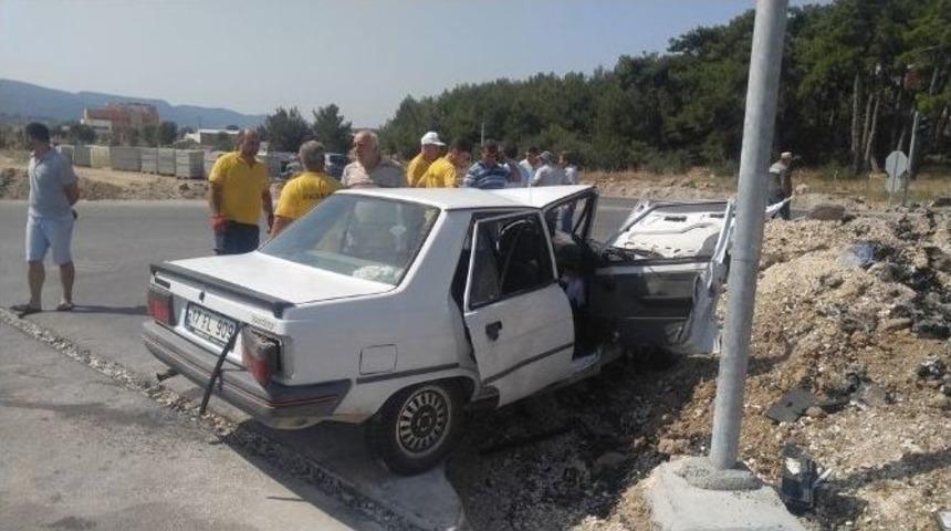 &Ccedil;anakkale&rsquo;de Trafik Kazası: 7 Yaralı